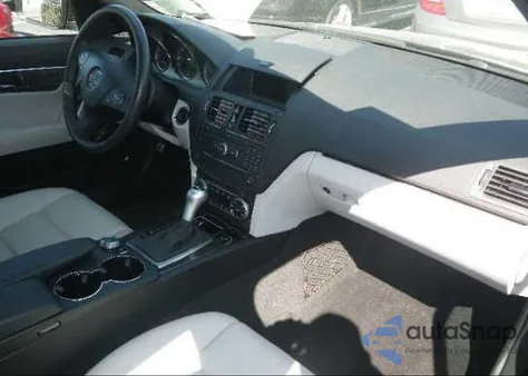 2009 Mercedes-Benz C350 из США, поврежденный, VIN WDDGF56X19R057675